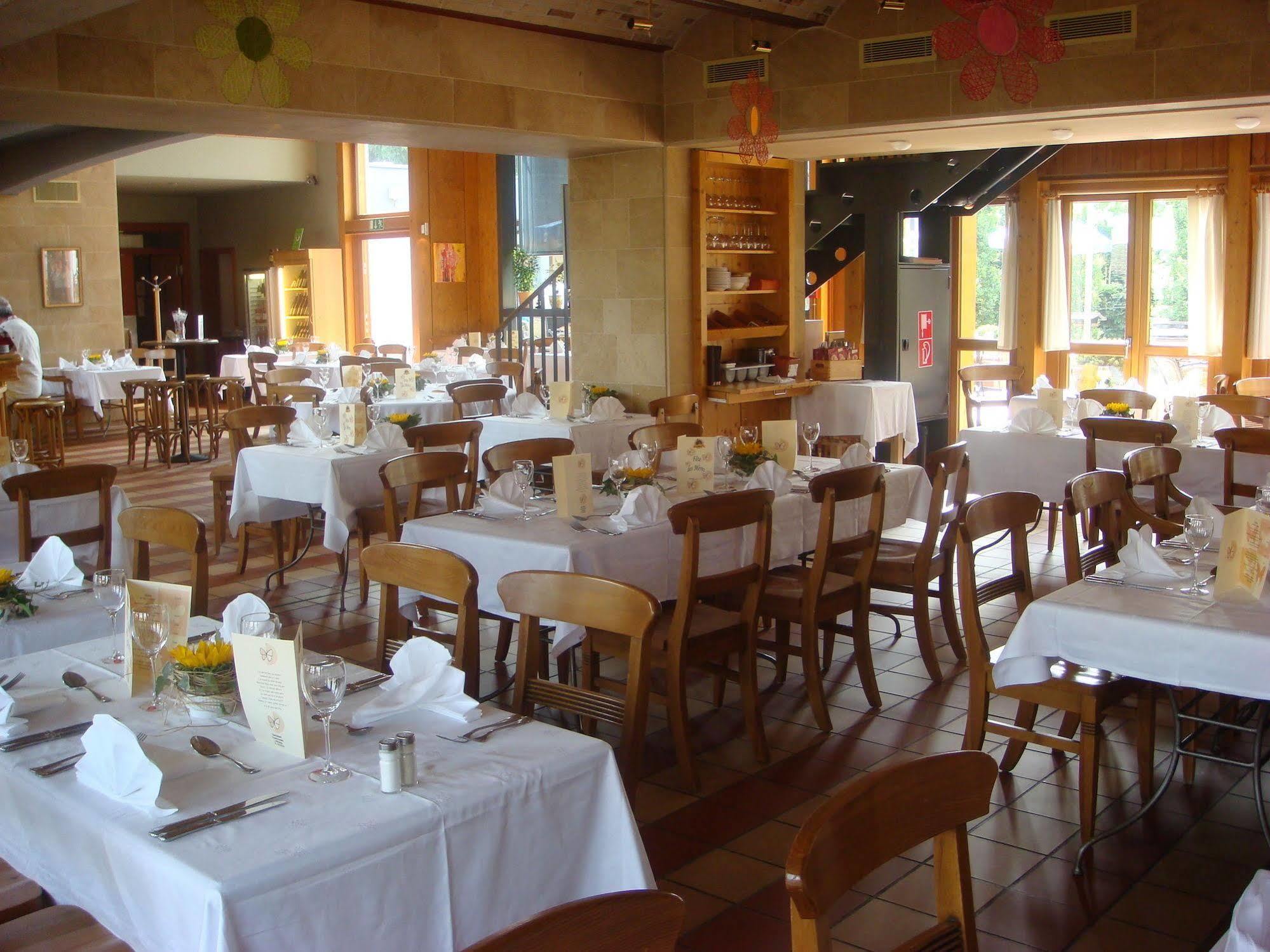 Brasserie Beierhaascht Bascharage Exterior foto